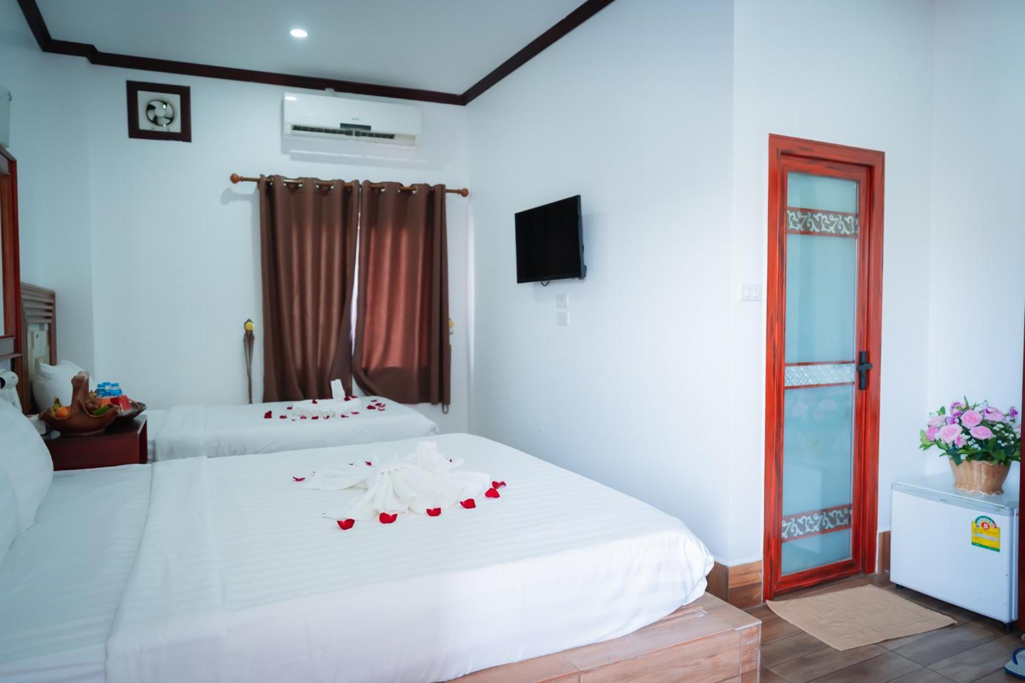 Vientiane Ruby Riverside Hotel Eksteriør billede