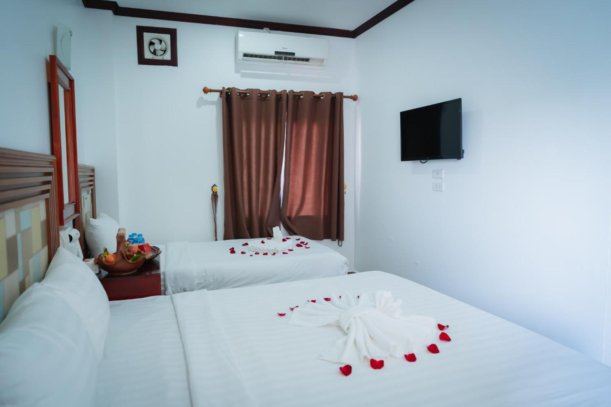 Vientiane Ruby Riverside Hotel Eksteriør billede
