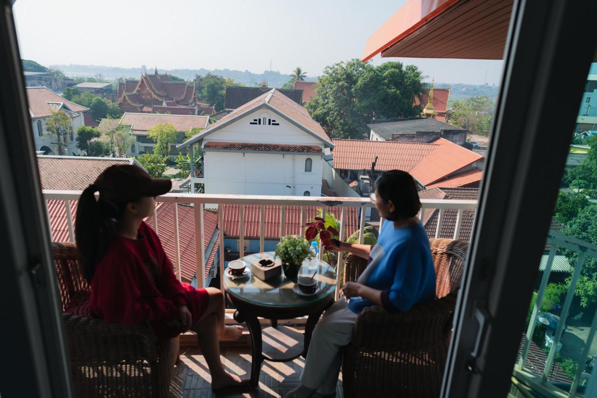 Vientiane Ruby Riverside Hotel Eksteriør billede